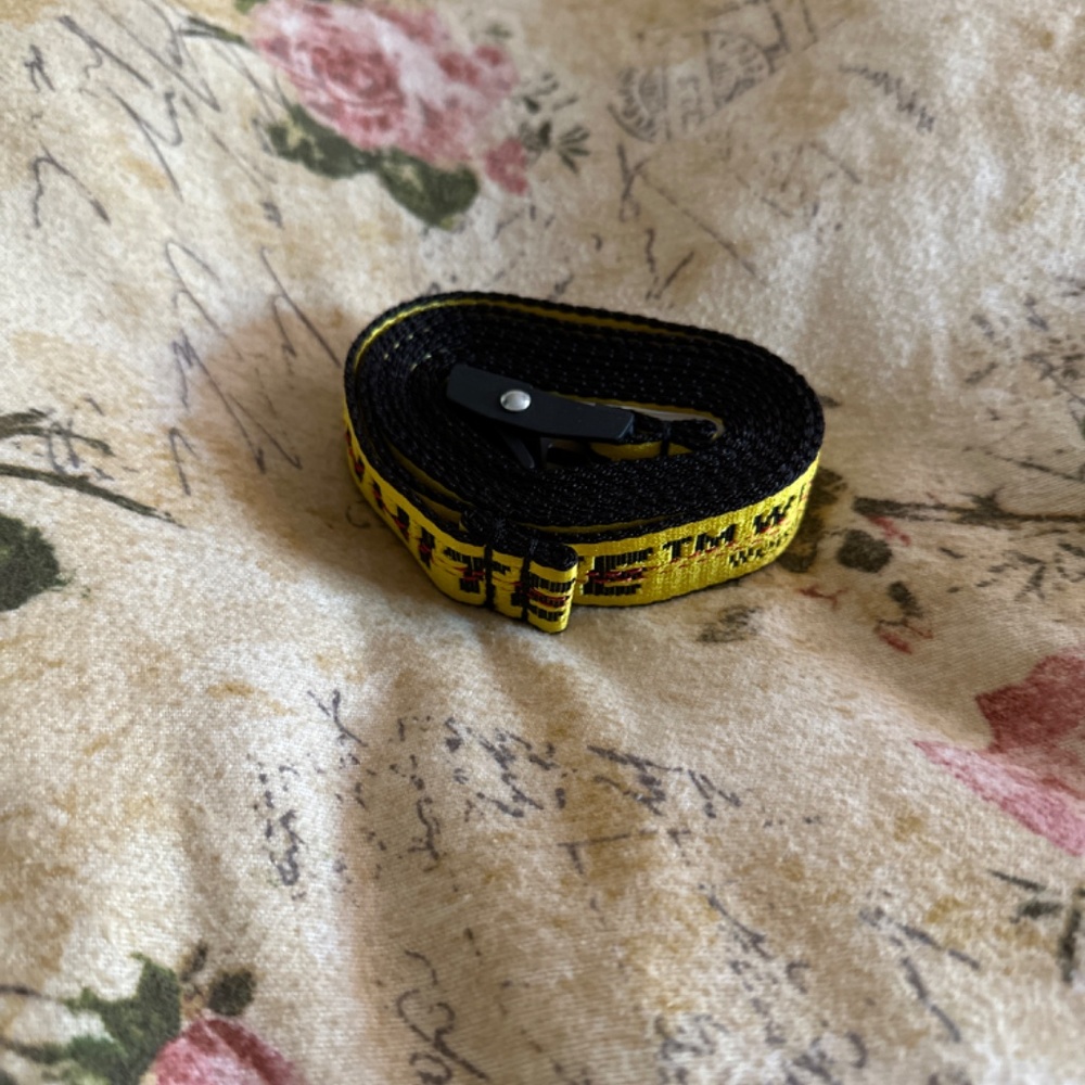 Off-White Mini Industrial Belt Yellow Black 2020 - Picture 2 of 2